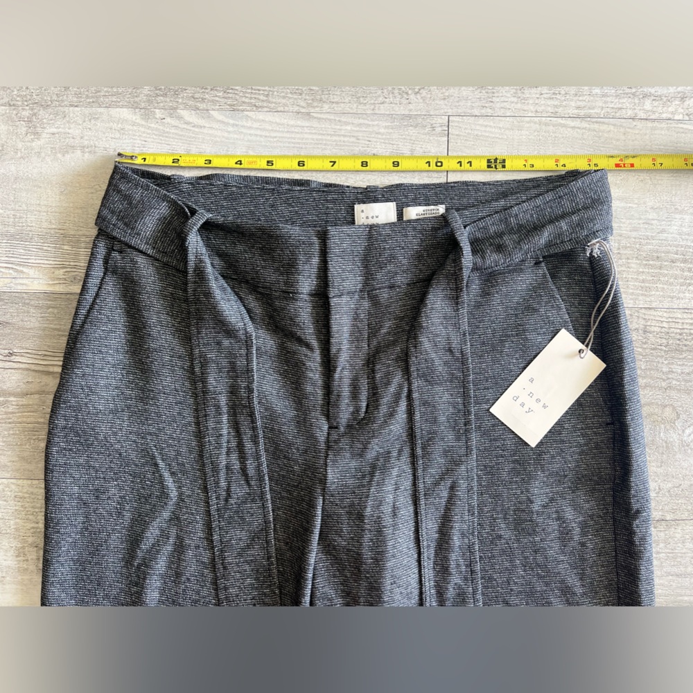 A New Day Gray High Rise Belted Ankle Pants Tie Waist Straight Leg Stretch 4 NWT - Picture 7 of 13